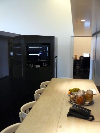 shazazaH meeting room LCD scherm met MiniMac